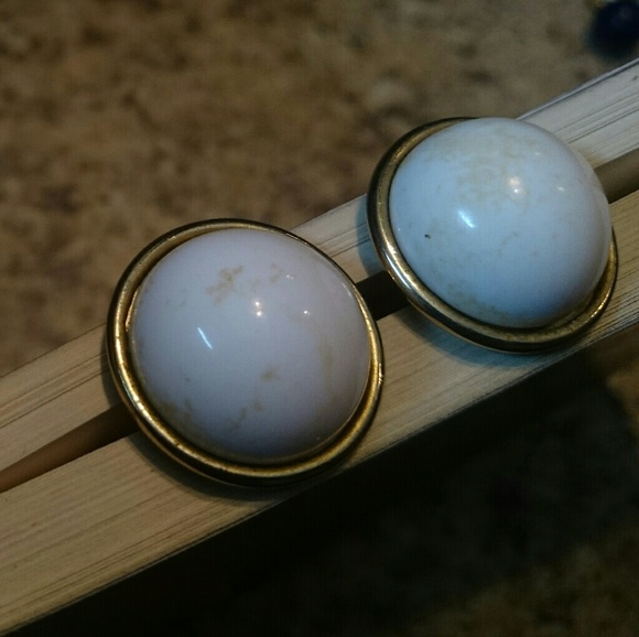Antique Eggshell Earrings - Picture 2 of 7